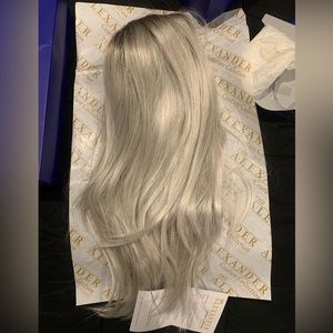 2 Synthetic realistic wigs! Alexander Couture